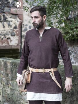 Erik set in brown L