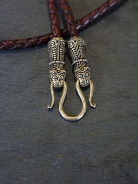 Viking leather necklace "Mandermark" brown