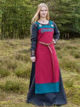 Herdis red apron dress
