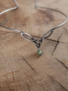 Tiara with Celtic braid and green stone