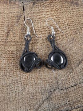 Earrings with hematite