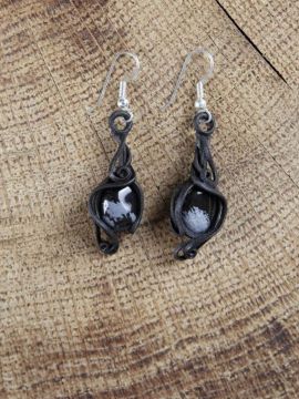 Earrings with obsidian