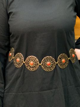 Chain belt with sun pattern and red stones antique brass
