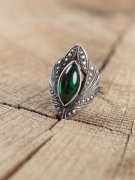 Ring with green gemstone