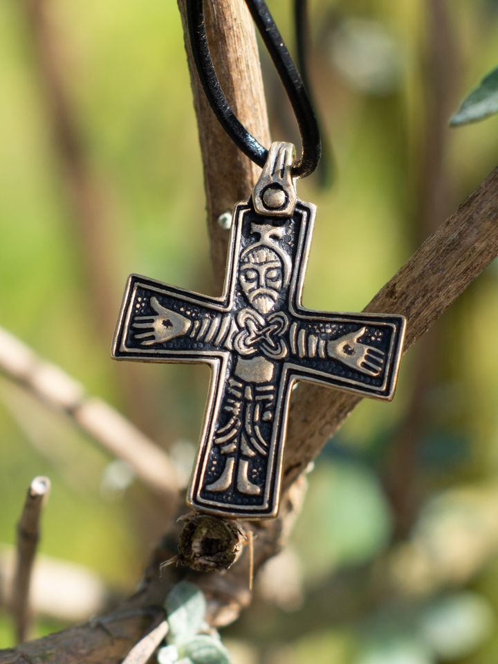 Viking cross pendant - bronze