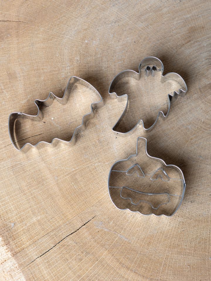 Halloween" cookie cutter set