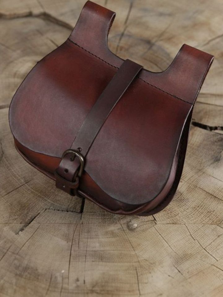 small kidney bag brown