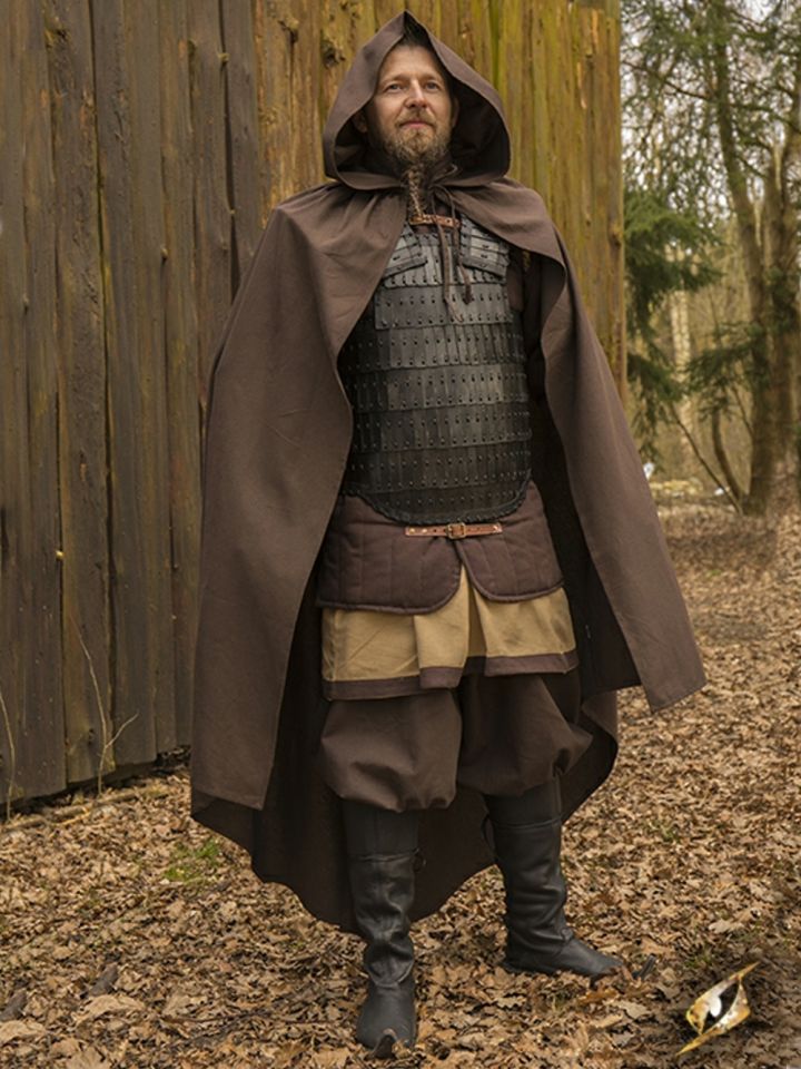 Cape with hood, brown