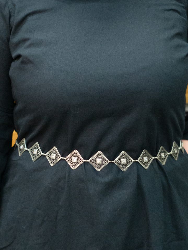 Chain belt with square elements in antique silver
