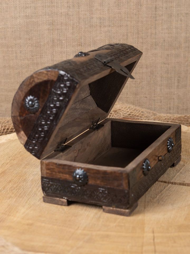Pirate chest 10