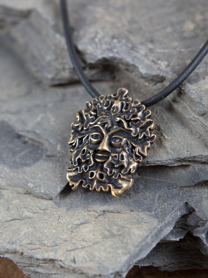 Green man amulet 2