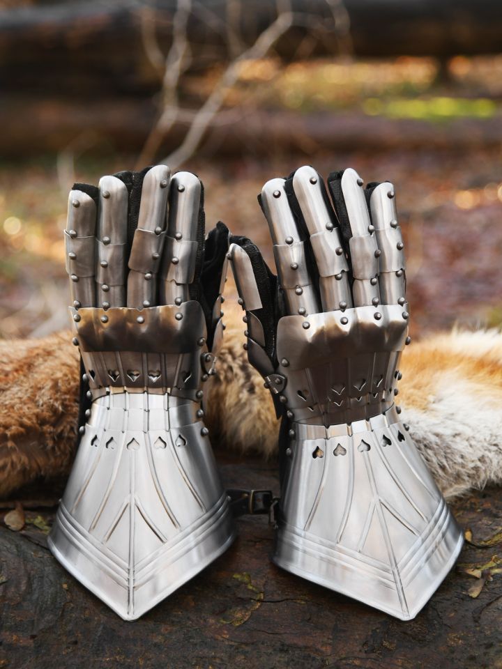 Gothic gauntlets 2