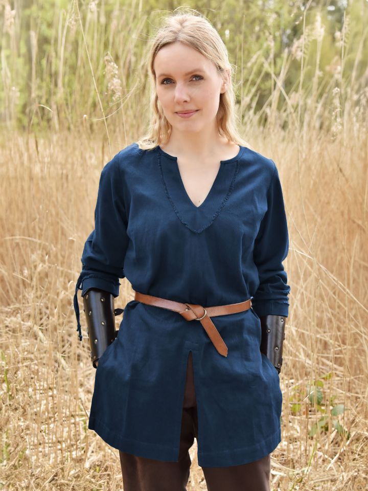 Ylva women's tunic in blue 2