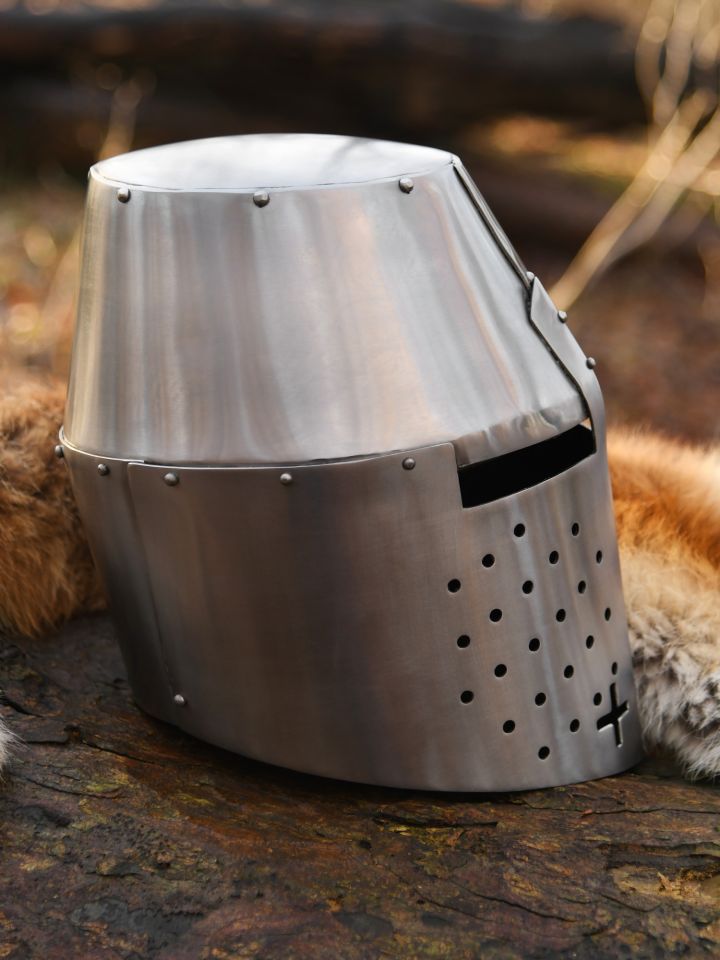 Large helmet "Pembridge", ca. 1370 AD 2