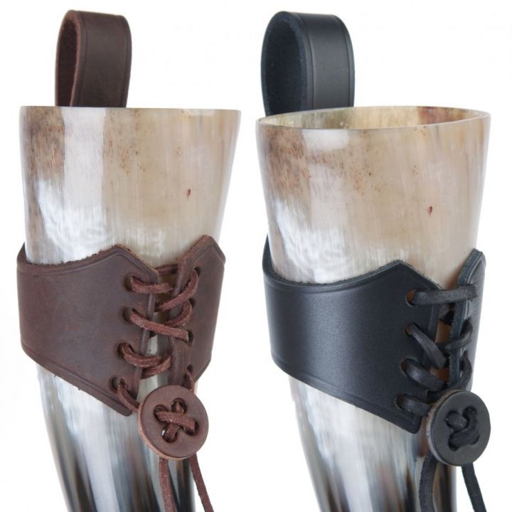 Drinking horn holder for lacing 2