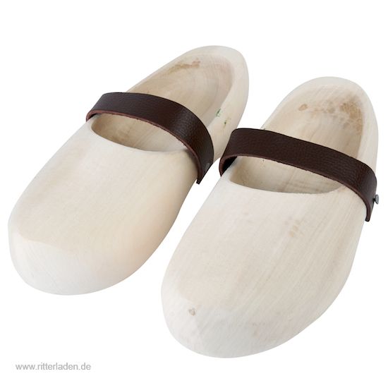 Wooden shoes for children 35 2