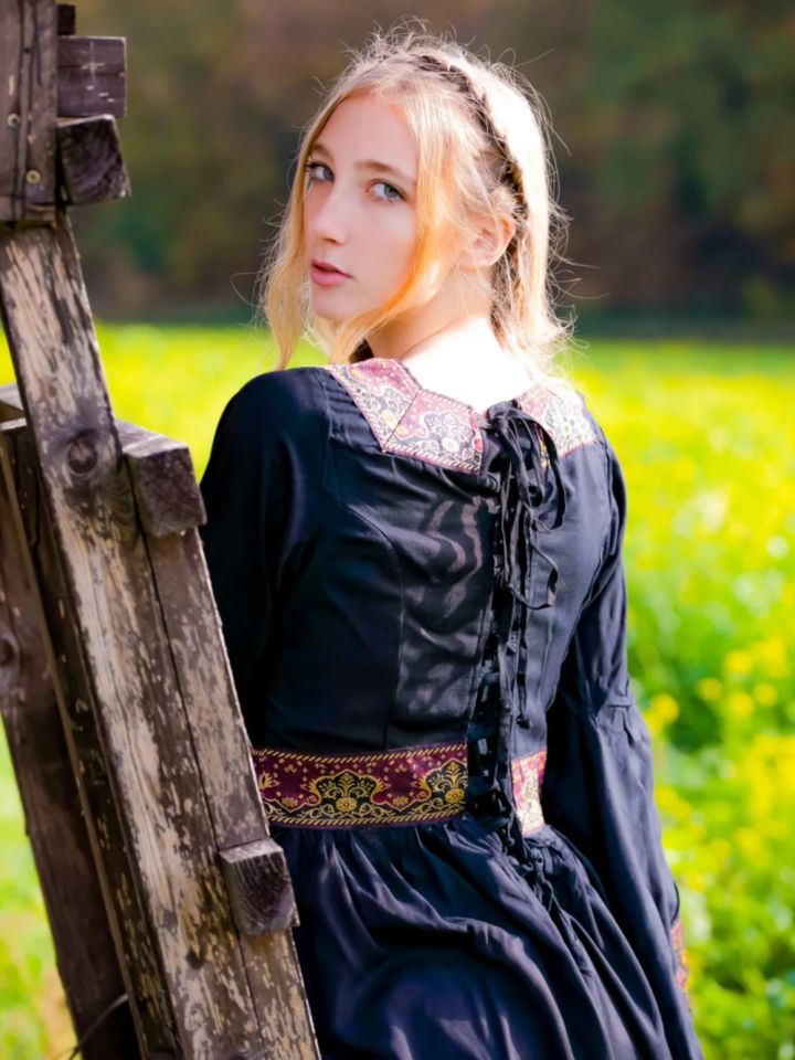 Burgundy medieval dress in black XS 2