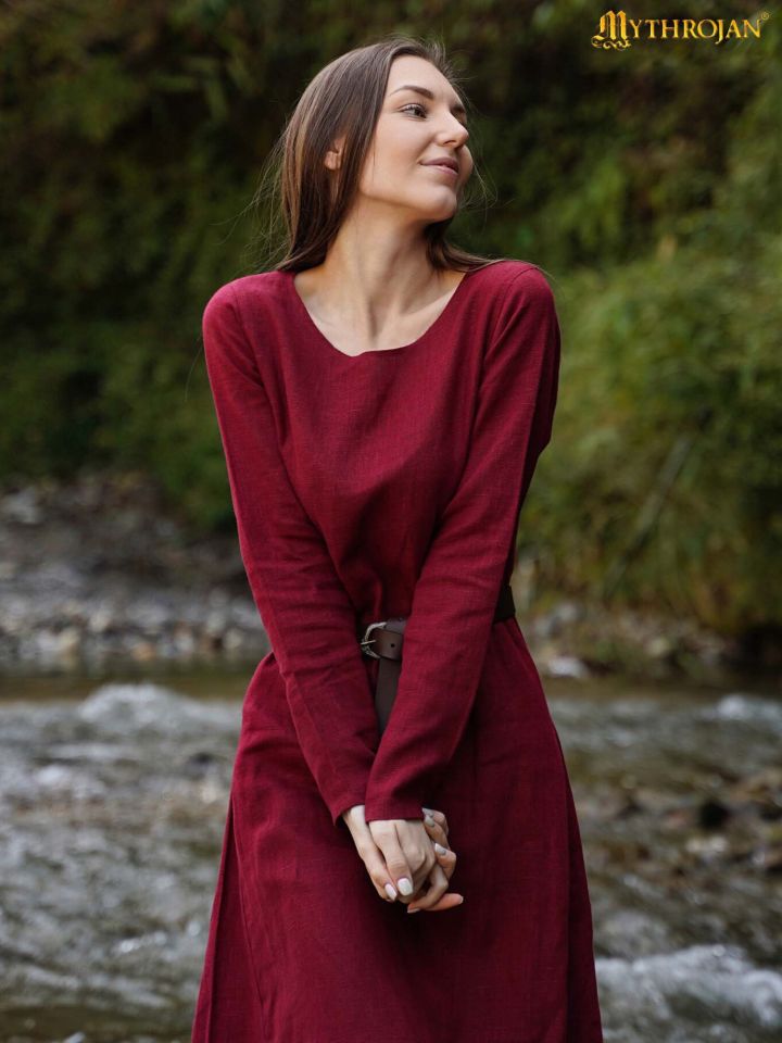 Viking dress Helga made of linen wine red 2