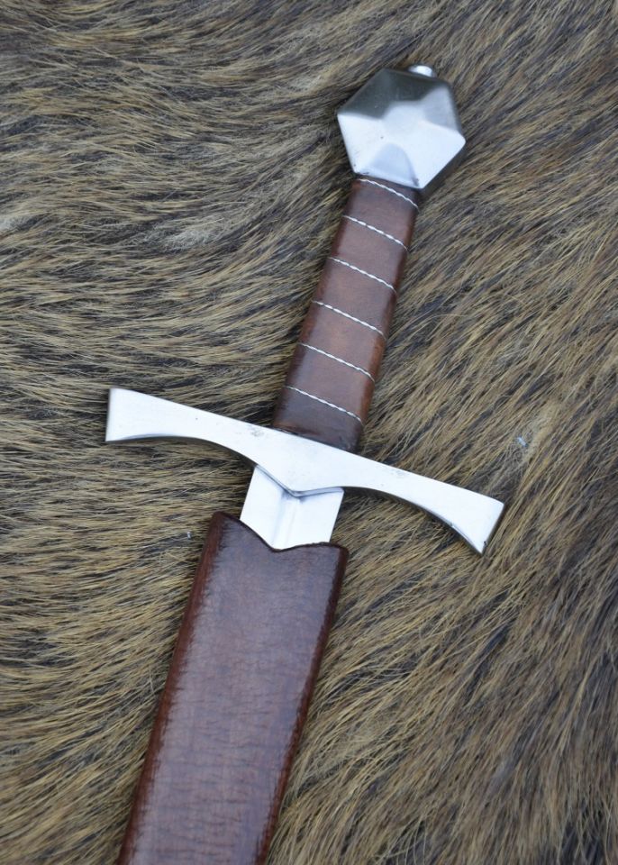 Medieval dagger regular version 2