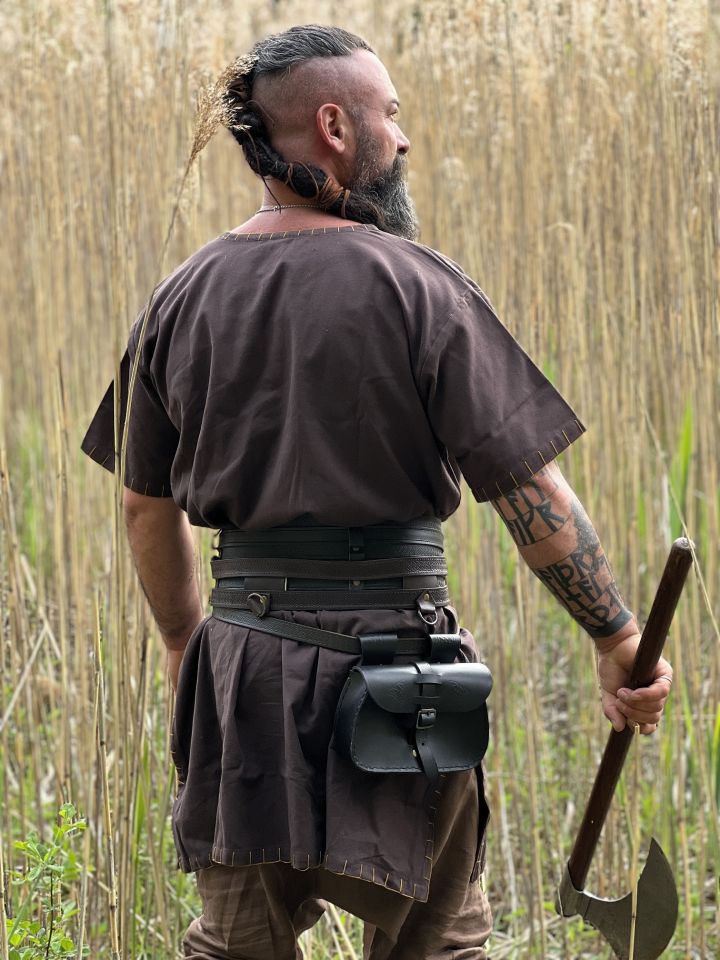 Viking tunic Theobald dark brown 2