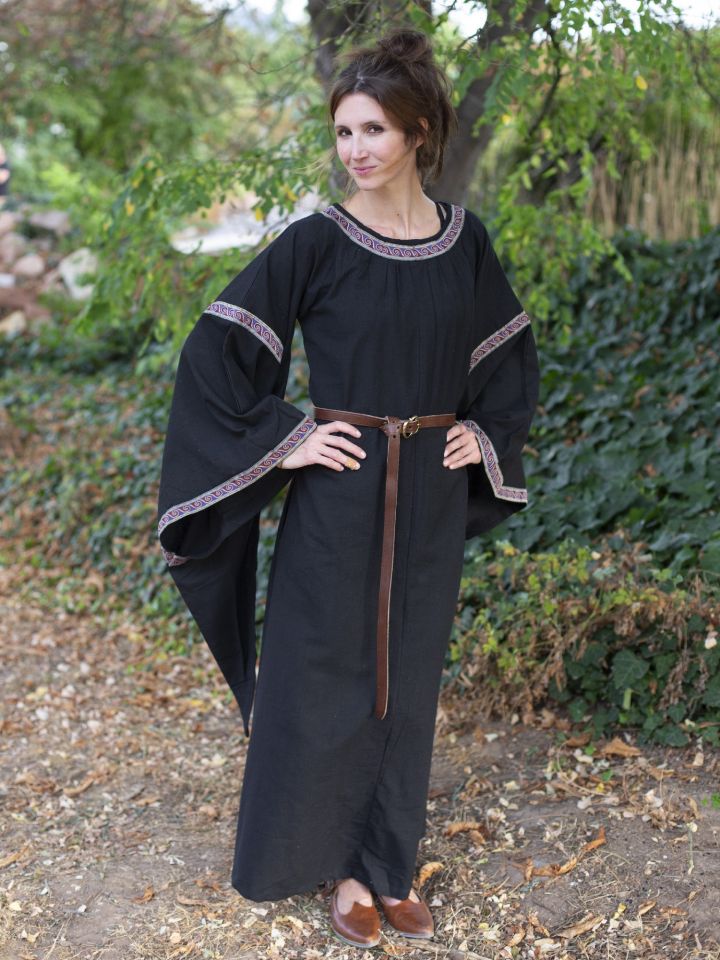 Medieval dress with black border M 2