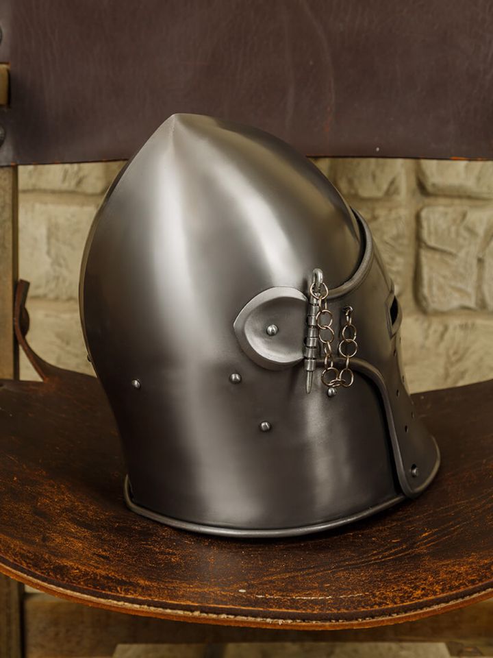 Magnus helmet 2