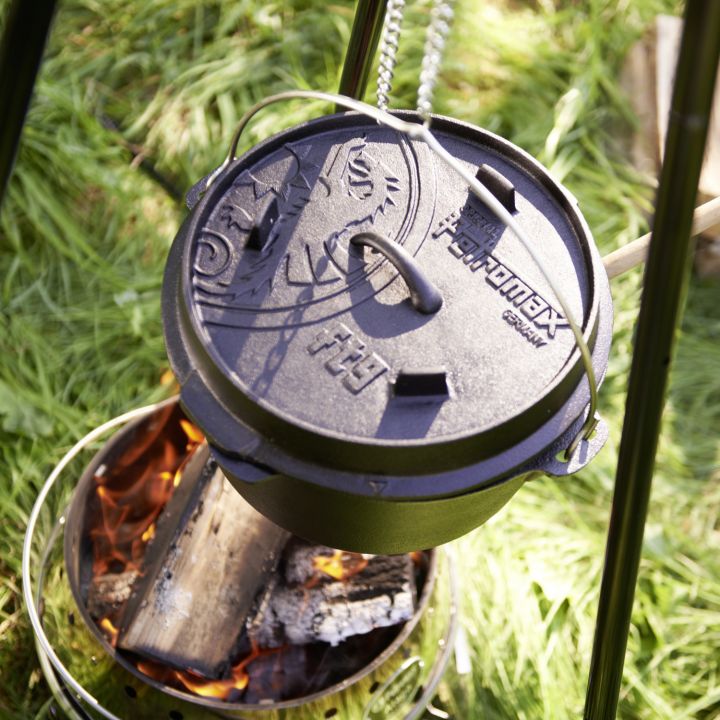 Cast iron fire pot 4.5 liters 2