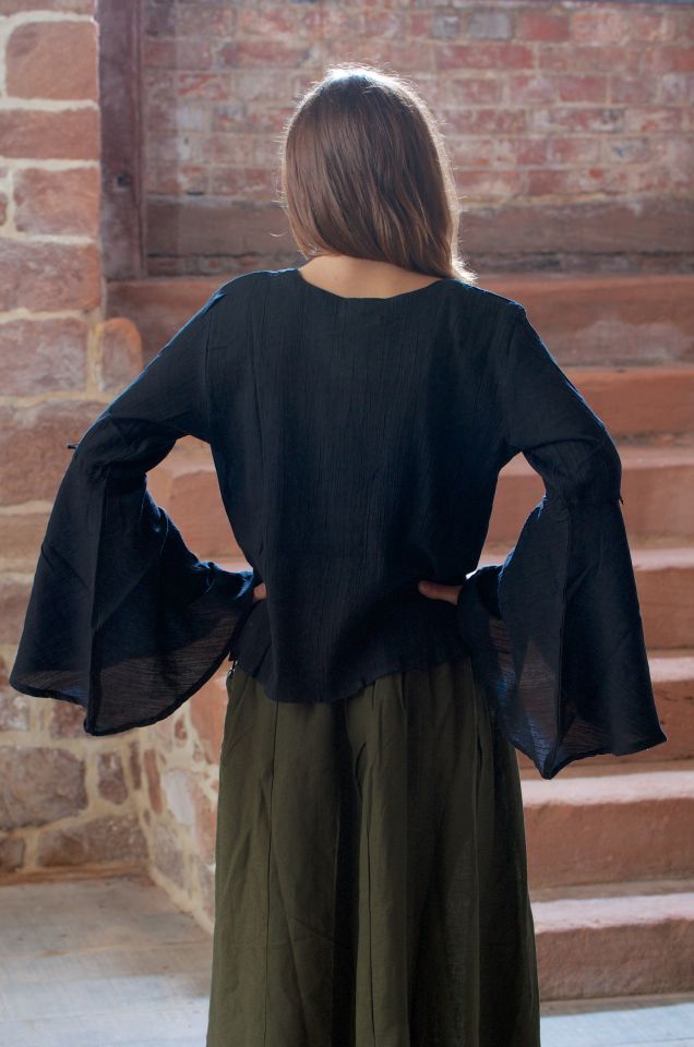 Medieval blouse with wide sleeves 2