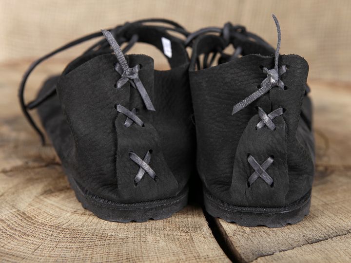 Waistband shoes with solid sole black 2