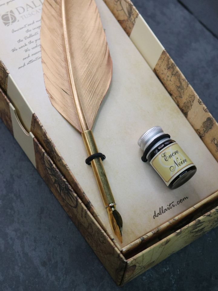 Calligraphy set with golden pen and ink 2