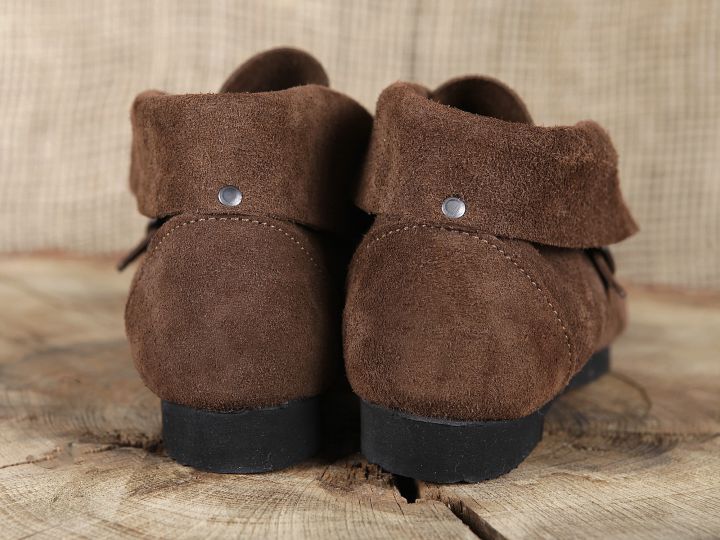 Historical shoes with buckle brown 2