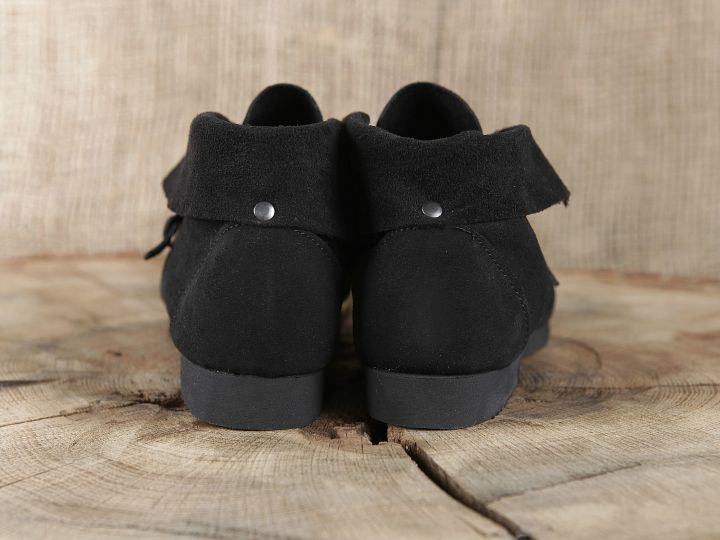 Historical shoes with buckle black 2