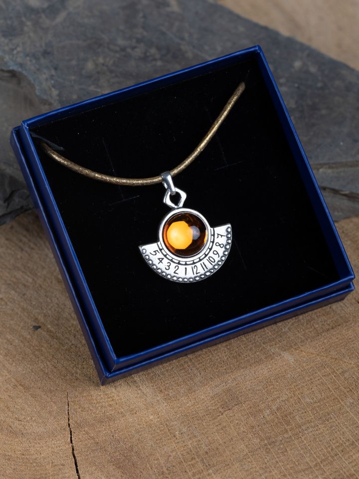 Sundial chain Hypatia topaz 2
