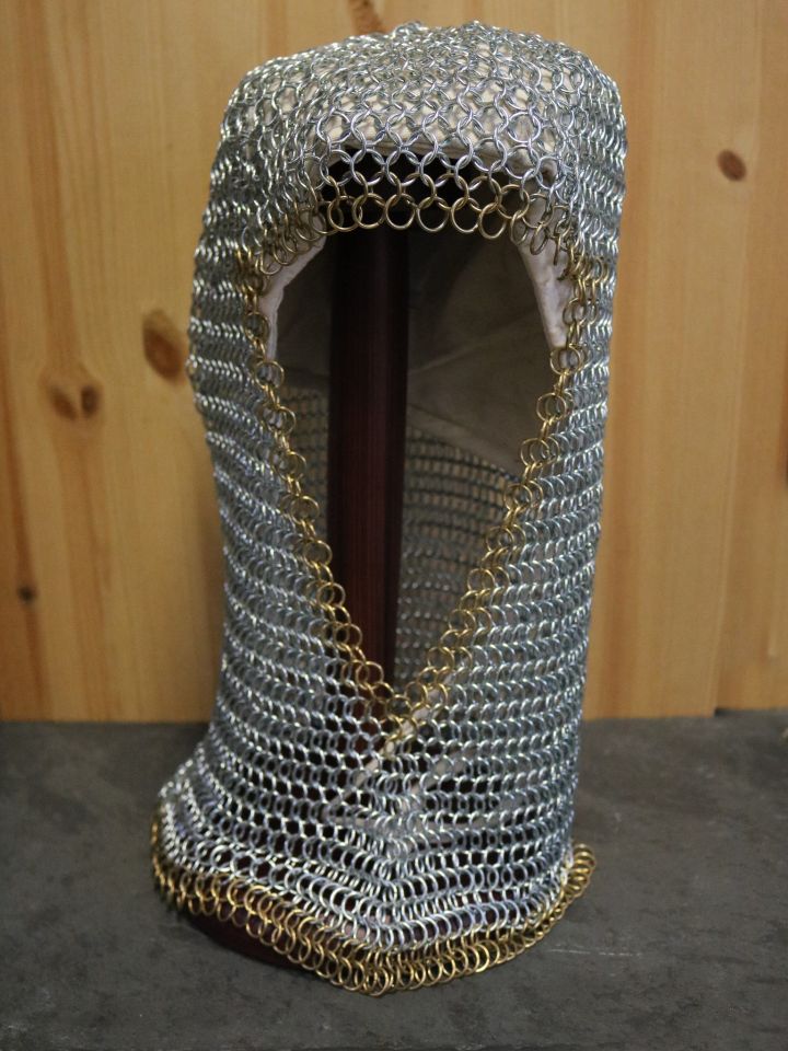 Galvanized chain hood with gold rim 2