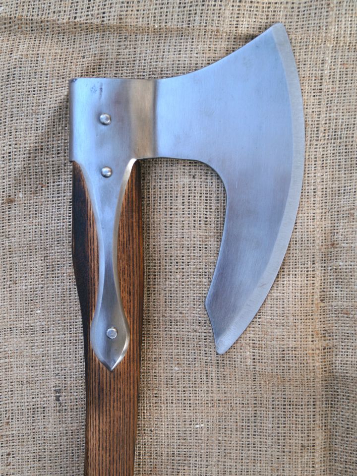 Battle axe with fittings 2