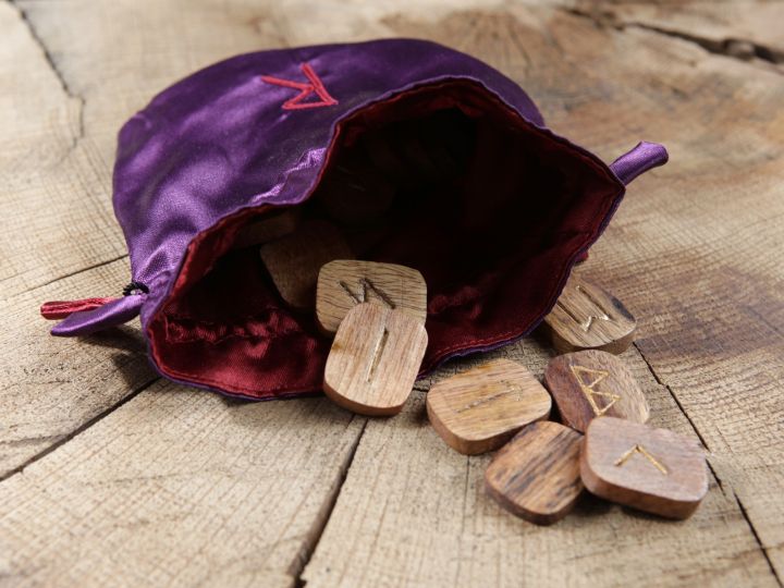 Wooden runes - 25 pieces 2