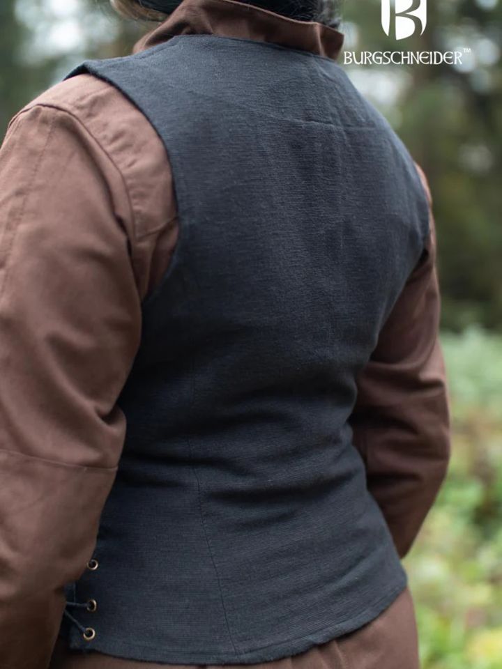 Marian black vest 2