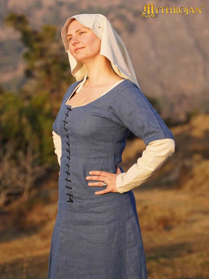 Linen cotehardie blue 2
