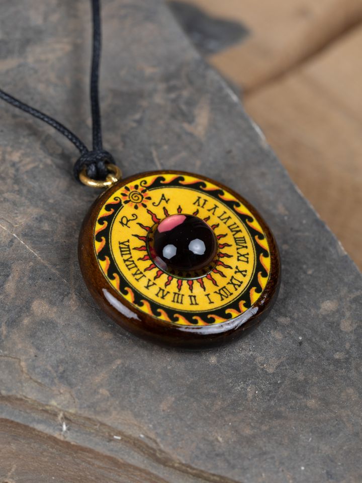 Necklace with Saturn made of wood large amethyst 2