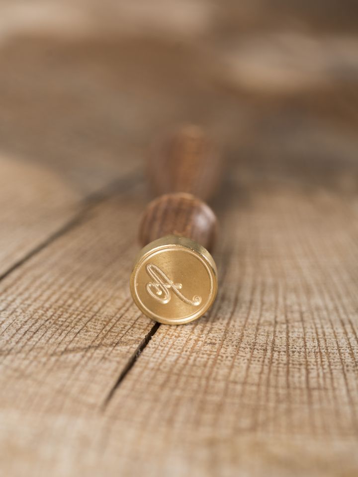Seal with letters 2