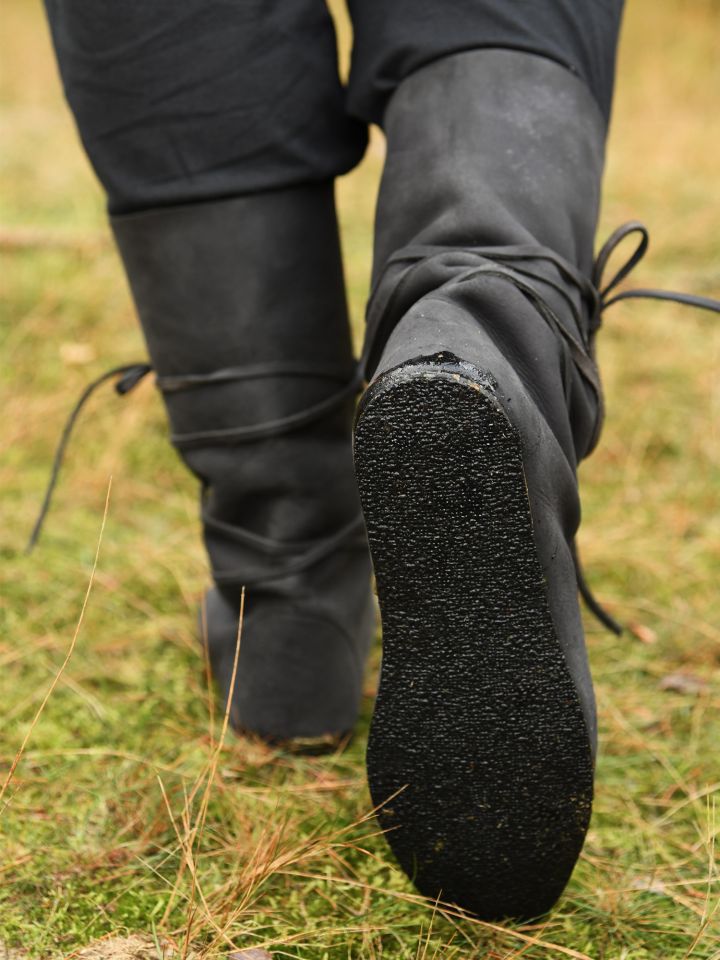 Viking boots with lacing black 2