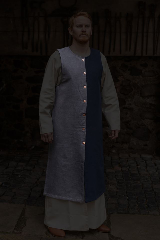 Right side tabard Auderic - black 3