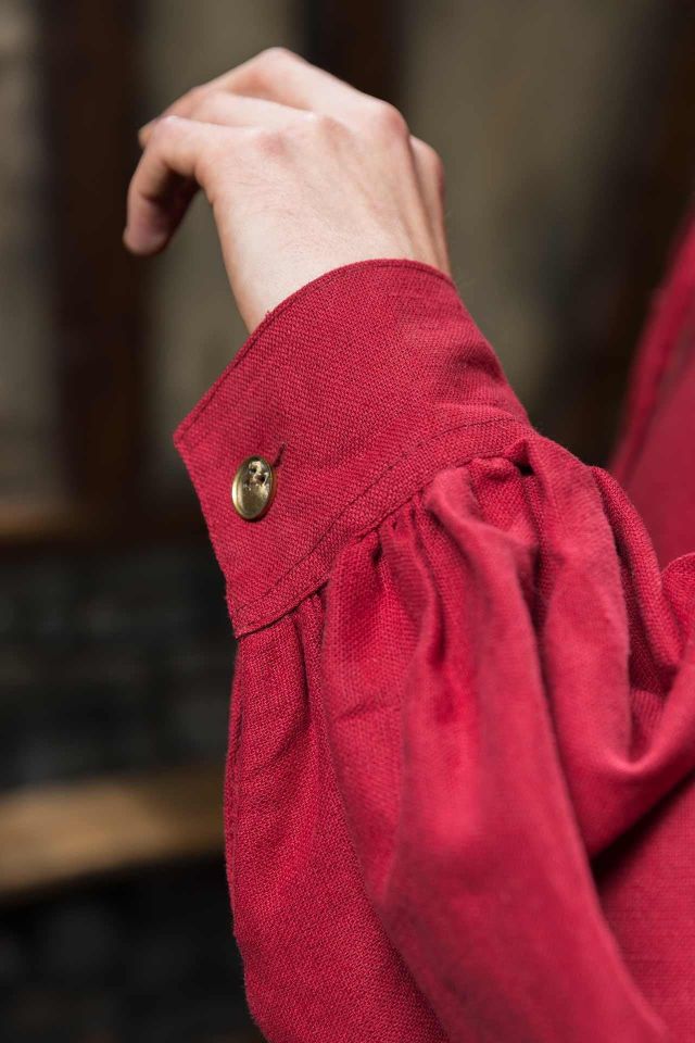 Warhammer Armoury Imperial Shirt Type A Dark Red 3