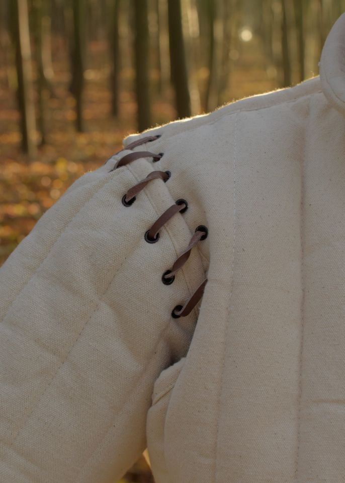 Long gambeson with detachable sleeves natural XL 3