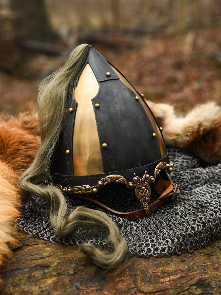 Rus helmet with horsehair tuft 3