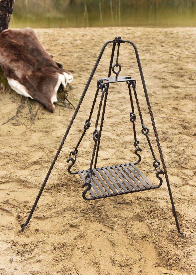 Grill grate for tripod, hand-forged 3