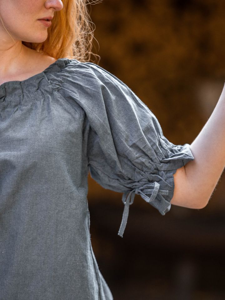 Short-sleeved blouse dove blue 3