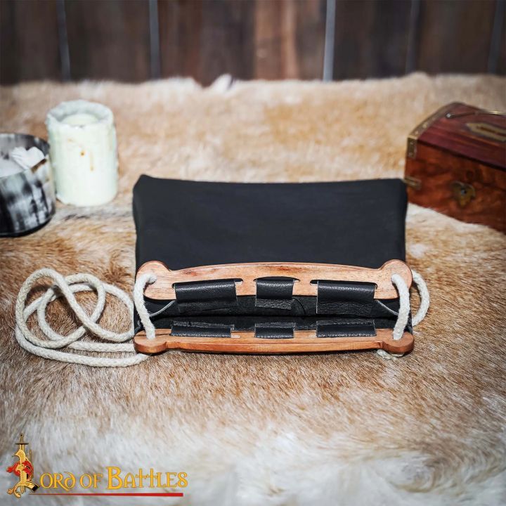 Viking leather hanger bag 3