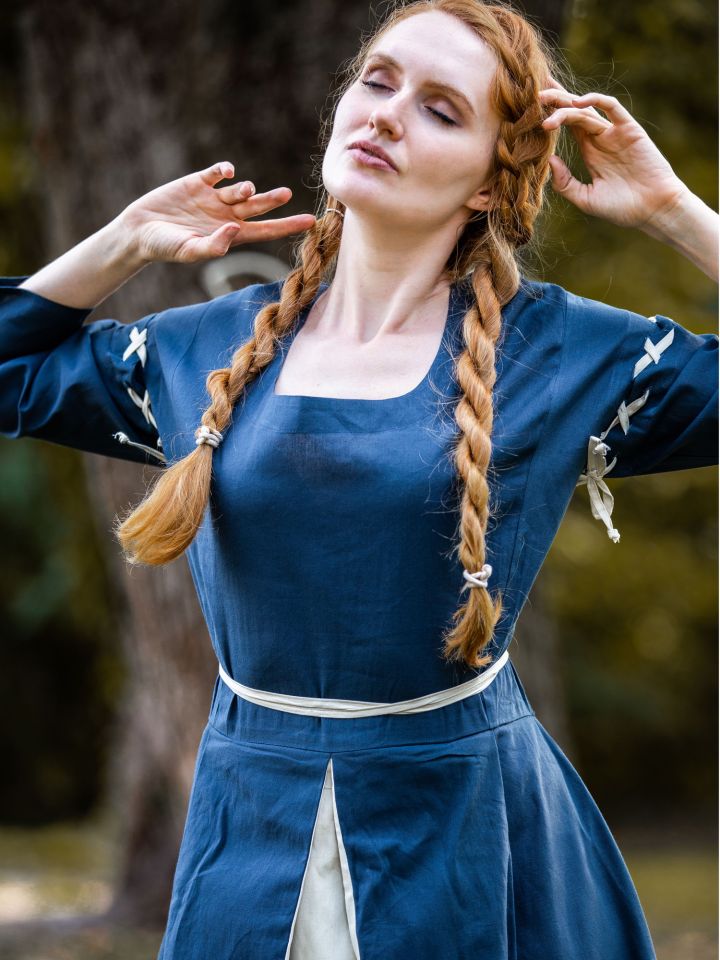 Medieval dress Larina blue-nature 3