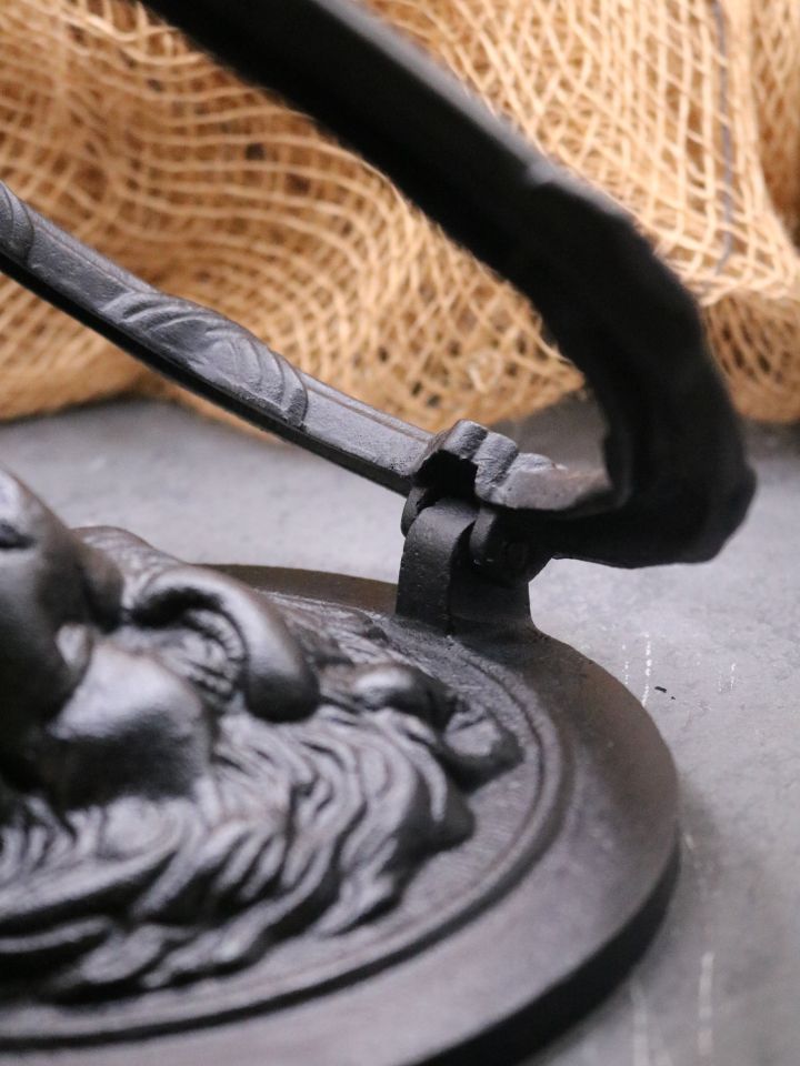 large lion head door knocker 3